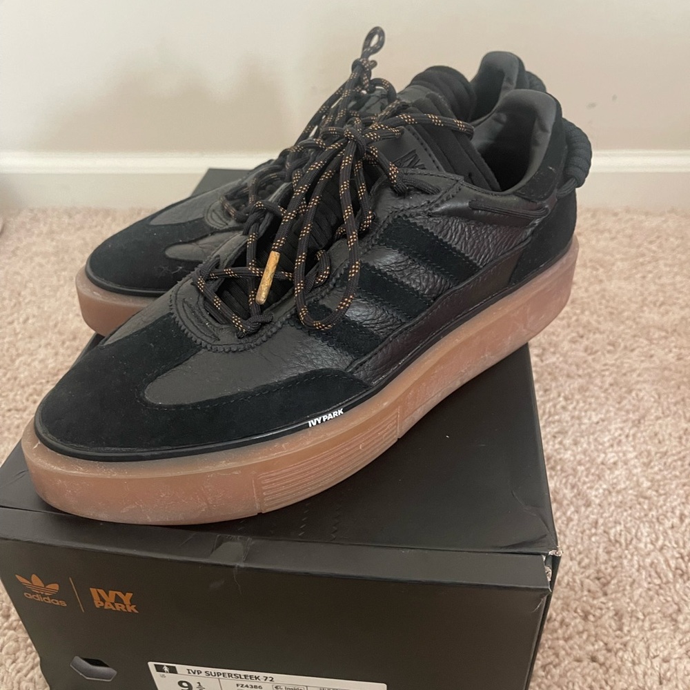 Limited edition Ivy Park Supersleek 72 size 9.5 worn once